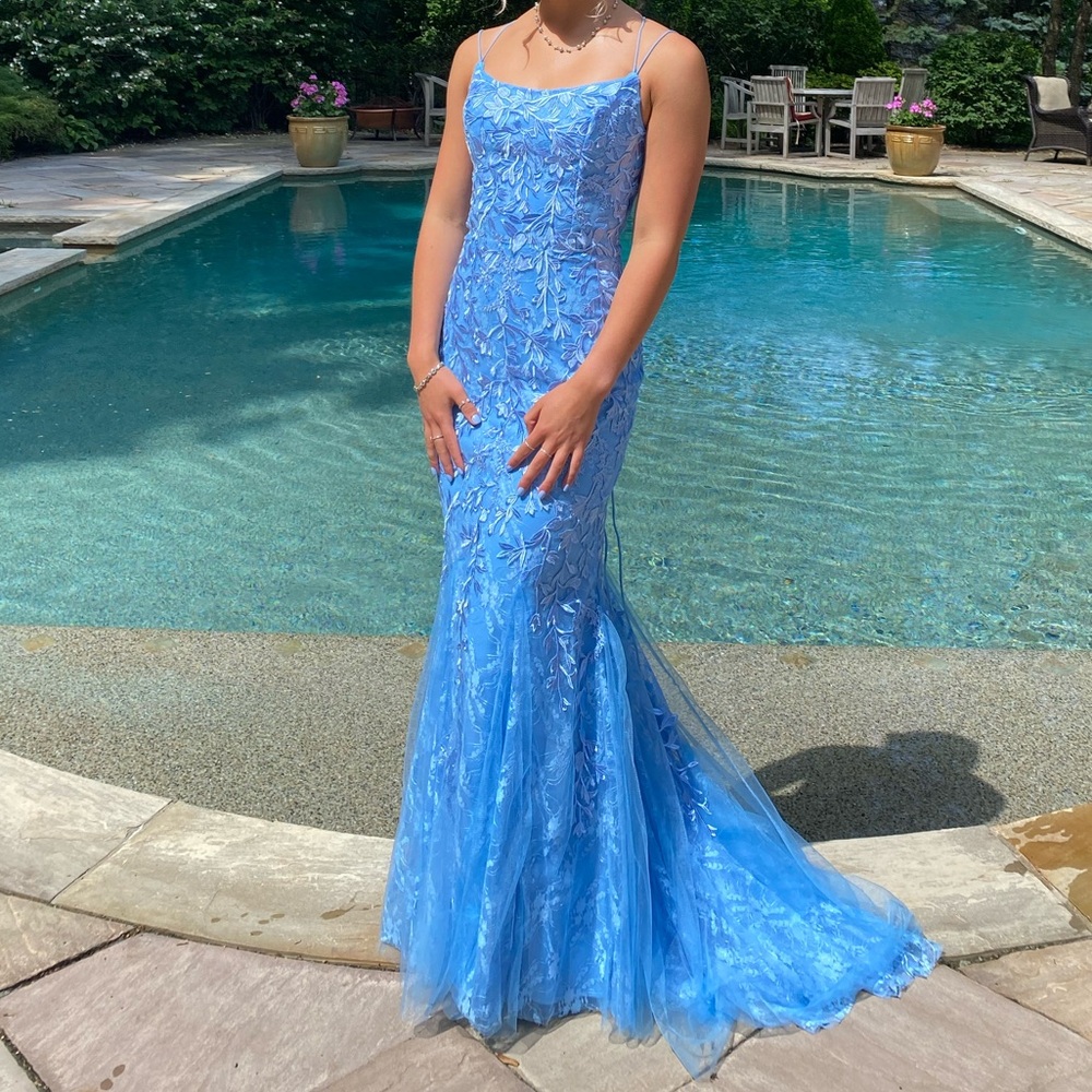 Blue lace prom dress. Perfect condition size XS